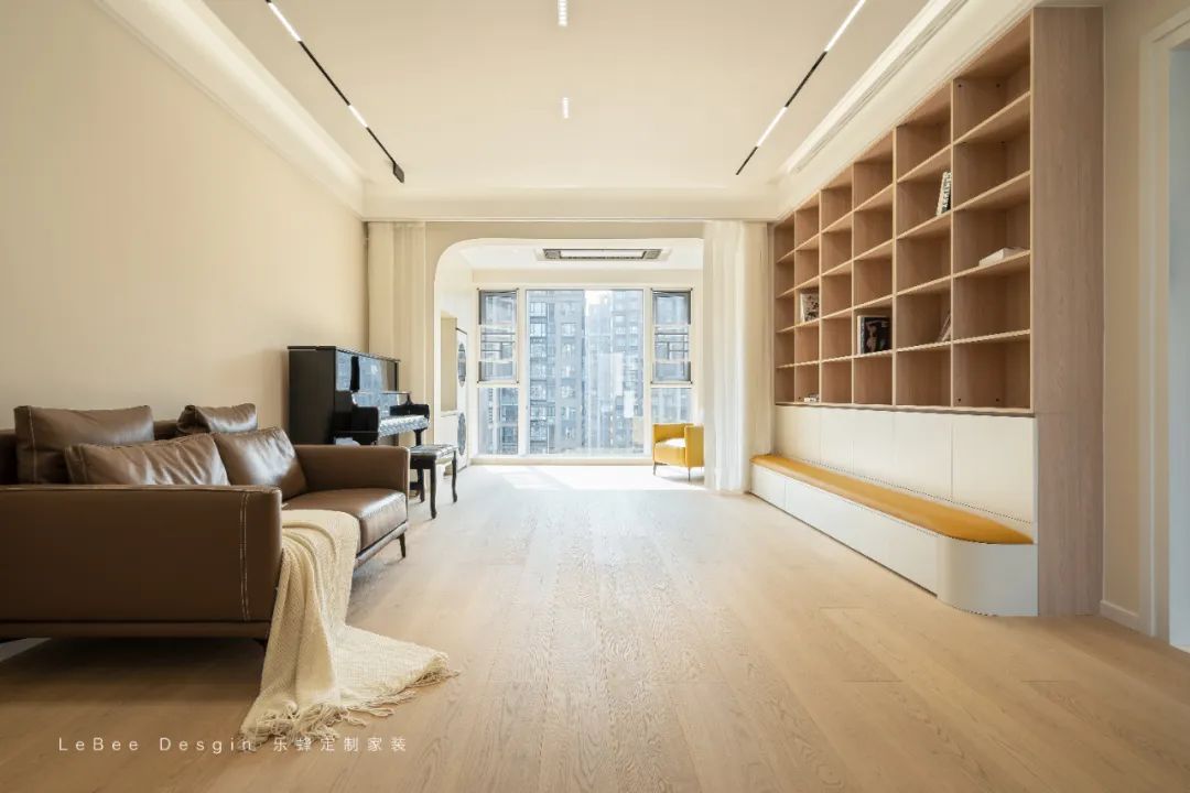 綠景1866 | 140㎡現代奶油風：洄游動線+多功能核心區，解鎖去客廳化真諦